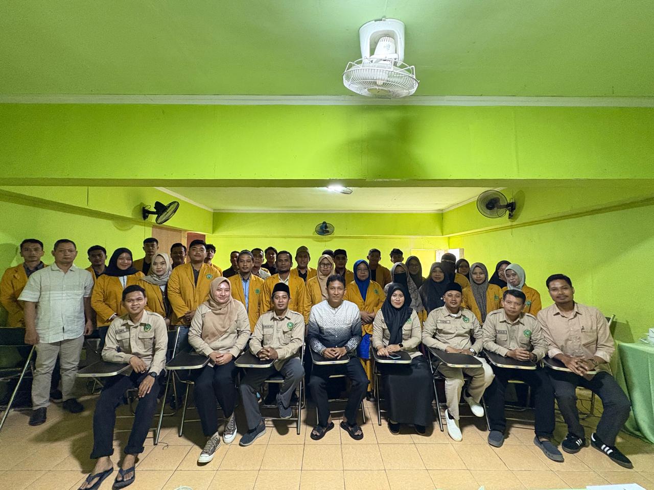 PEMBUKAAN DAN PEMBEKALAN MAHASISWA PENGABDIAN KEPADA MASYARAKAT BERBASIS-HUKUM TAHUN AKADEMIK 2025-2026